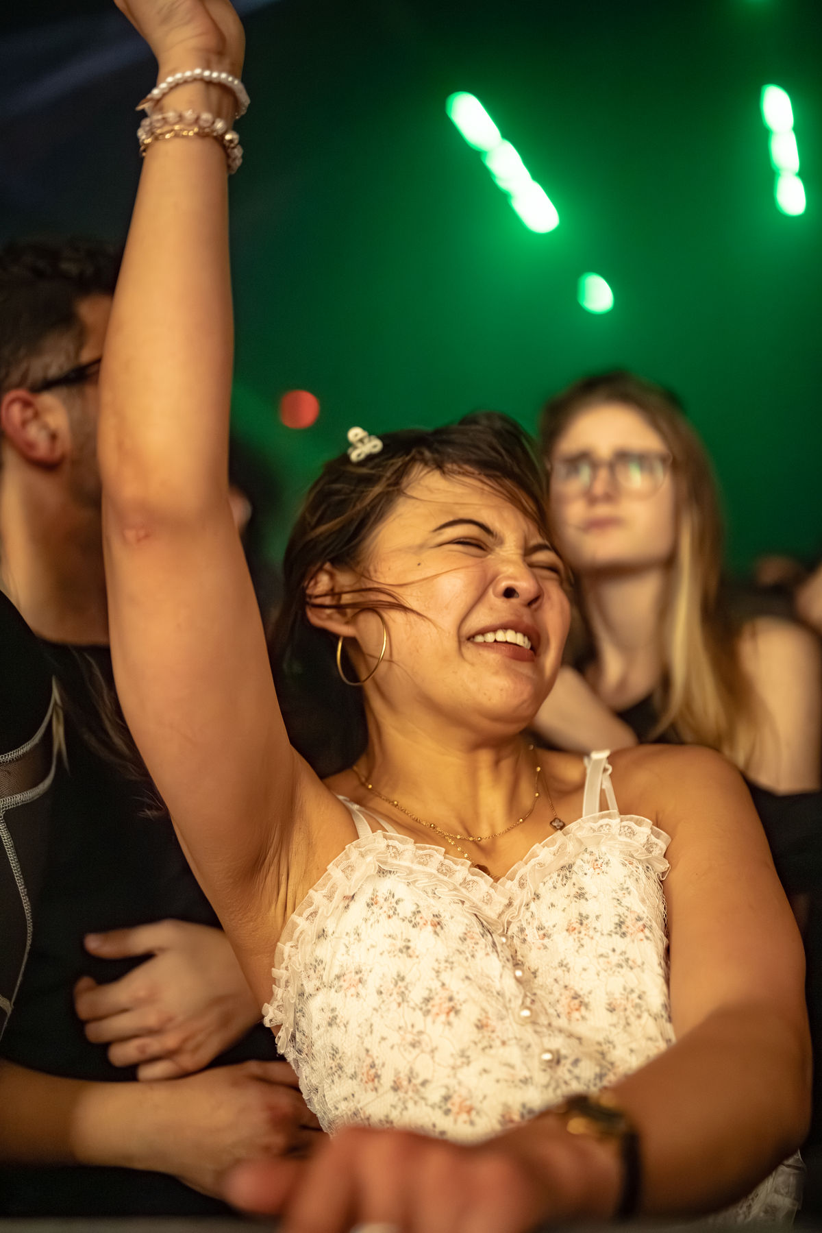 Loading... just a sec